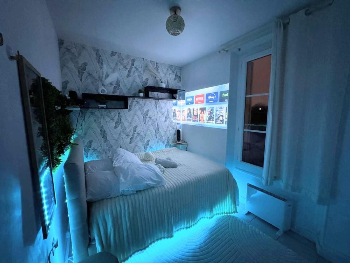 Confort Lumineux Avec Superbe Vue Parijs